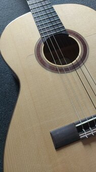 Kremona Rosa Diva RD flamenco gitaar met luxe koffer