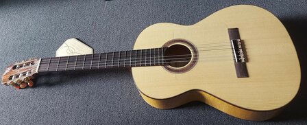 Kremona Rosa Diva RD flamenco gitaar met luxe koffer