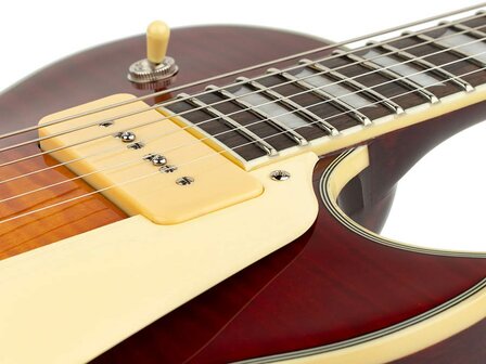 Sire Larry Carlton L7V Tobacco Sunburst met P90 soapbar elementen