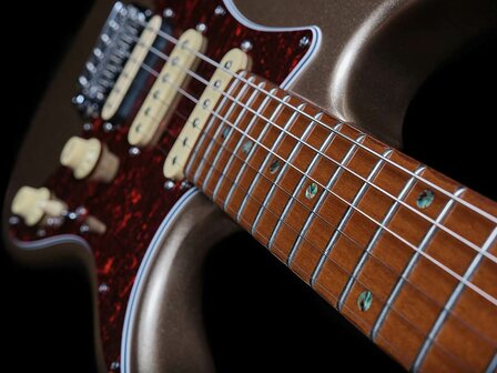 Sire Larry Carlton S7 Vintage Series electric guitar ST-style champagne gold metallic