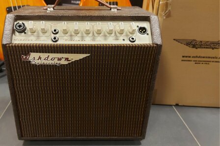 Ashdown Woodsman Classic, 40W akoestische gitaarversterker