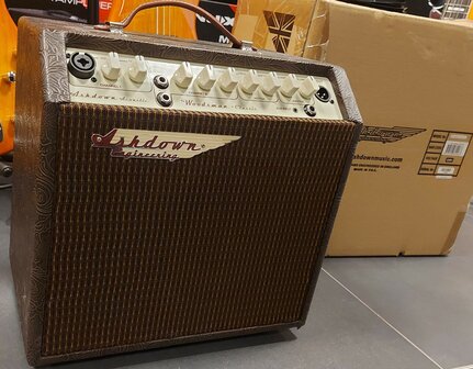 Ashdown Woodsman Classic, 40W akoestische gitaarversterker