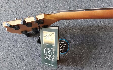L&acirc;g Tramontane T70 Dreadnought Brownburst, electro-akoestisch