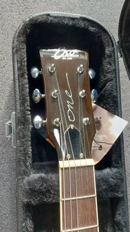 Eko One Resonator Electro-akoestisch, nu geleverd met koffer