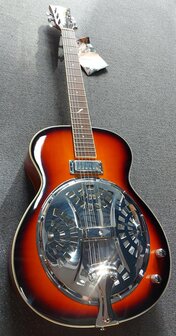 Eko One Resonator Electro-akoestisch, nu geleverd met koffer