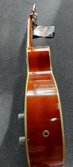 Eko One Resonator Electro-akoestisch, nu geleverd met koffer