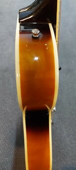 Cort Yorktown BV met Bigsby Vibrato