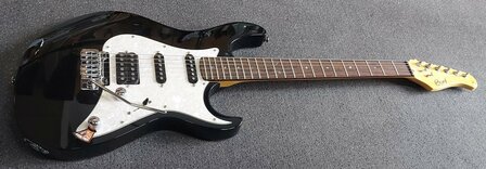 Cort Strat model G250DX, HSS Zwart