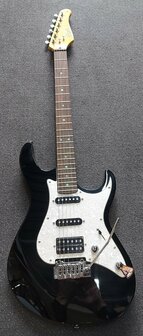 Cort Strat model G250DX, HSS Zwart