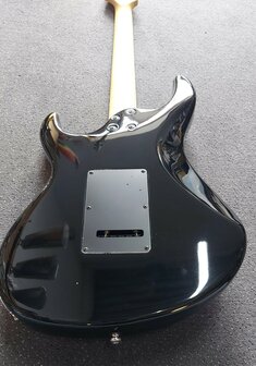 Cort Strat model G250DX, HSS Zwart