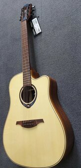 L&acirc;g Tramontane Hyvibe 20 Glossy, Smart Guitar 