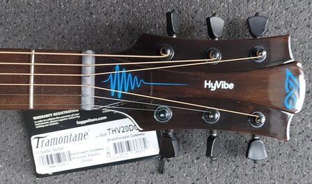 L&acirc;g Tramontane Hyvibe 20 Glossy, Smart Guitar 