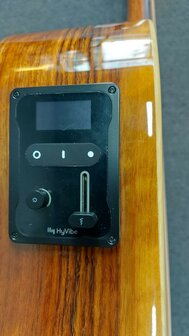 L&acirc;g Tramontane Hyvibe 20 Glossy, Smart Guitar 