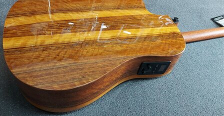 L&acirc;g Tramontane Hyvibe 20 Glossy, Smart Guitar 