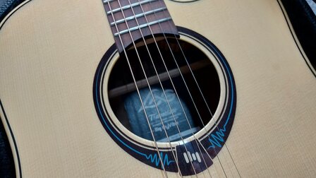 L&acirc;g Tramontane Hyvibe 20 Glossy, Smart Guitar 