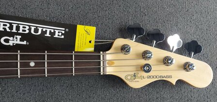 G&amp;L Tribute L2000 Black RW, nu met stevige G&amp;L hoes