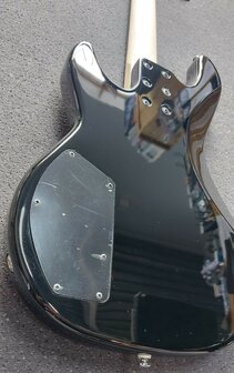 G&amp;L Tribute L2000 Black RW, nu met stevige G&amp;L hoes