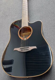 L&acirc;g T100DCE Tramontane dreadnought met element, zwart