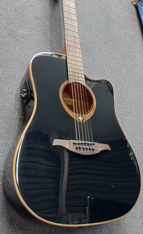 L&acirc;g T100DCE Tramontane dreadnought met element, zwart
