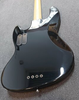 Sire Marcus Miller V7 Vintage alder 4-string bass guitar black