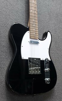 EKO Telecaster model Tribute T300 Black
