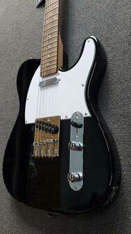 EKO Telecaster model Tribute T300 Black