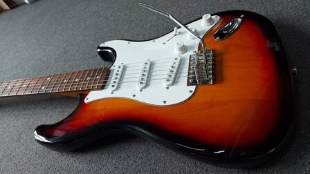 London City Spitfire MKII RW, 3-Tone Sunburst Clapton uitvoering