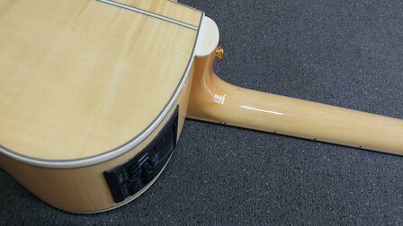 Takamine GJ-72E12 12-snarige electro-akoestische Jumbo gitaar