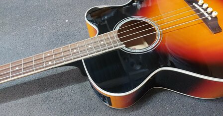 Takamine GB72CEBSB electro-akoestische basgitaar Brown Sunburst