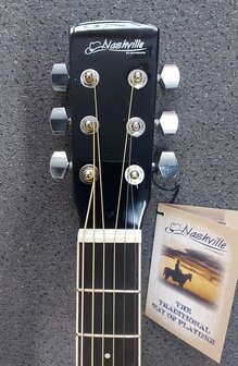 Nashville by Richwood, Dreadnought gitaar, sunburst