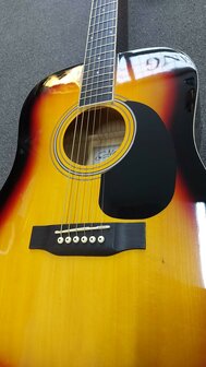 Nashville by Richwood, Dreadnought gitaar, sunburst