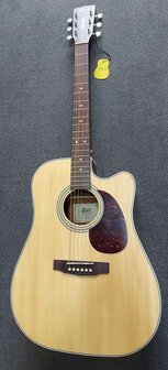 Cort MR600F Dreadnought met Fishman Isys Plus voorversterking