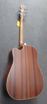 Cort MR600F Dreadnought met Fishman Isys Plus voorversterking