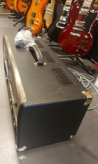 Kustom 100W All Tube Head DOUBLE CROSS, showmodel