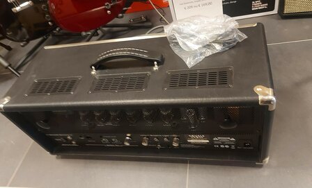 Kustom 100W All Tube Head DOUBLE CROSS, showmodel