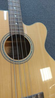 Takamine GB30CENAT Electro-akoestische basgitaar met cutaway