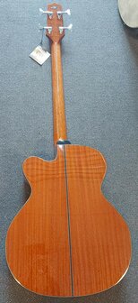 Takamine GB30CENAT Electro-akoestische basgitaar met cutaway