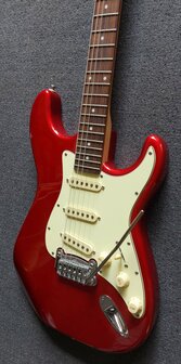G&amp;L Legacy Candy Apple Red RW, matching headstock