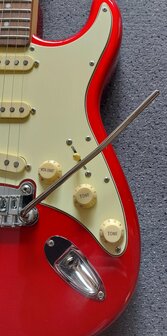 G&amp;L Legacy Candy Apple Red RW, matching headstock