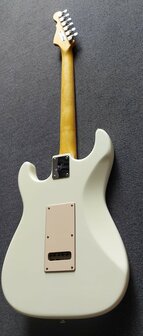 G&amp;L Legacy USA White MP met stevige Tolex Case en certificaat van echtheid