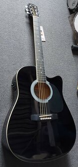 Nashville by Richwood electro-akoestische gitaar met dikke hoes, zwart