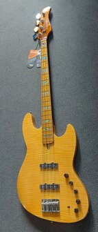 Sire Basses V10+ S4/NT Series Marcus Miller basgitaar