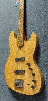 Sire Basses V10+ S4/NT Series Marcus Miller basgitaar
