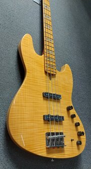 Sire Basses V10+ S4/NT Series Marcus Miller basgitaar