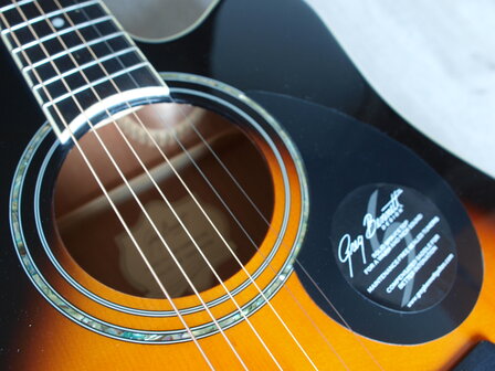 Samick Greg Bennett G-Series Electro-akoestische Dreadnought Mahonie, GD100SCEVS, sunburst