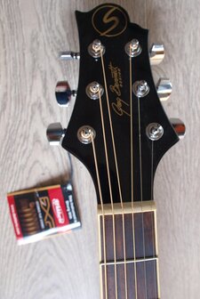 Samick Greg Bennett G-Series Electro-akoestische Dreadnought Mahonie, GD100SCEVS, sunburst