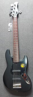 Sire Basses V3P Passive Series Marcus Miller 5-snarige passieve basgitaar, matzwart