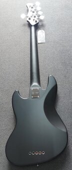 Sire Basses V3P Passive Series Marcus Miller 5-snarige passieve basgitaar, matzwart