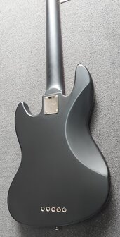 Sire Basses V3P Passive Series Marcus Miller 5-snarige passieve basgitaar, matzwart