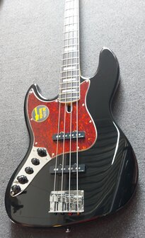 Sire Marcus Miller V7 2nd generation alder 4-snarige basgitaar, linkshandig